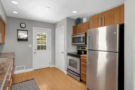 3407 Payne Avenue Vadnais Heights MN 55127