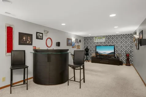 3407 Payne Avenue Vadnais Heights MN 55127