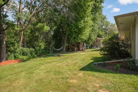 3407 Payne Avenue Vadnais Heights MN 55127