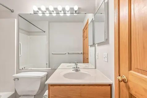 7588 Ojibway Park Bay Woodbury MN 55125