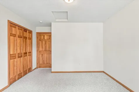 7588 Ojibway Park Bay Woodbury MN 55125