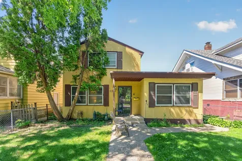 813 Minnehaha Avenue W Saint Paul MN 55104