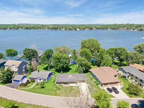 2760 S Shore Drive Prior Lake MN 55372