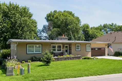 2760 S Shore Drive Prior Lake MN 55372