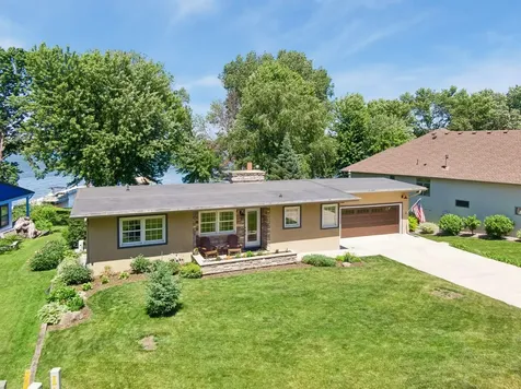 2760 S Shore Drive Prior Lake MN 55372