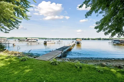2760 S Shore Drive Prior Lake MN 55372