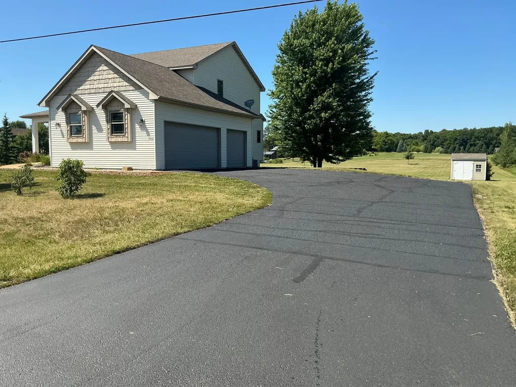 9352 67th Street NW Annandale MN 55302