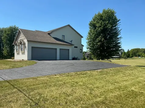 9352 67th Street NW Annandale MN 55302