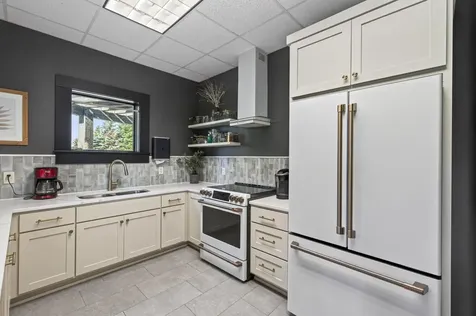 5149 157th Street N Hugo MN 55038