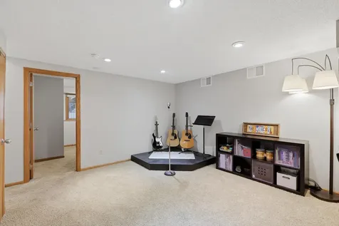 1315 Oakwood Lane Hanover MN 55341
