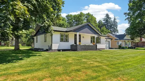 285 W 1st Street Rush City MN 55069