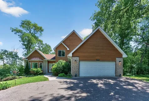 13707 Green Briar Drive Minnetonka MN 55305
