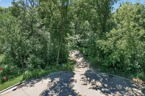 13707 Green Briar Drive Minnetonka MN 55305