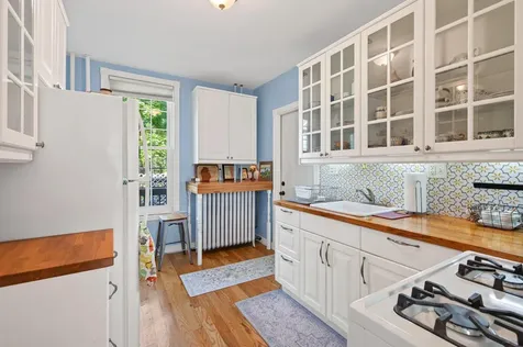 95 Victoria Street N Saint Paul MN 55104