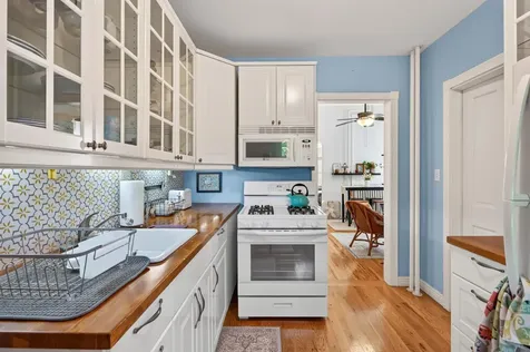 95 Victoria Street N Saint Paul MN 55104