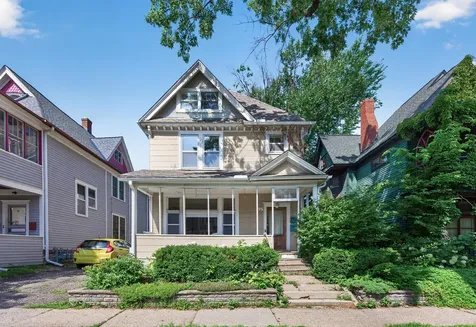 95 Victoria Street N Saint Paul MN 55104
