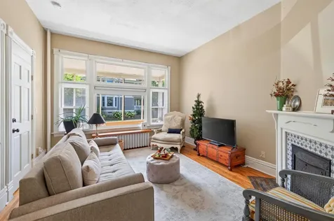 95 Victoria Street N Saint Paul MN 55104