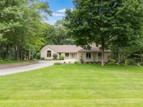 1635 Chippewa Drive NW Rochester MN 55901