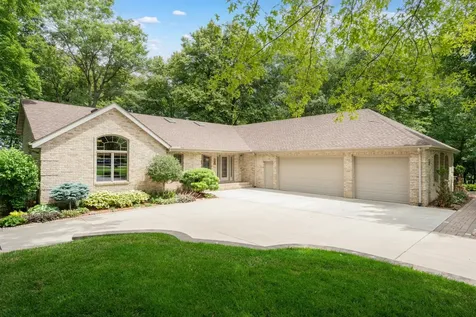 1635 Chippewa Drive NW Rochester MN 55901