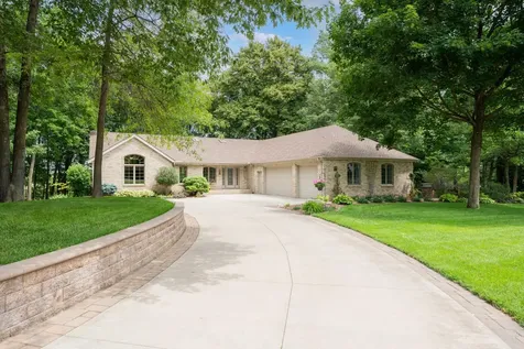 1635 Chippewa Drive NW Rochester MN 55901
