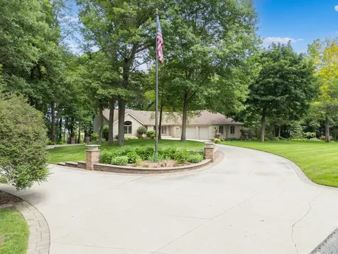 1635 Chippewa Drive NW Rochester MN 55901