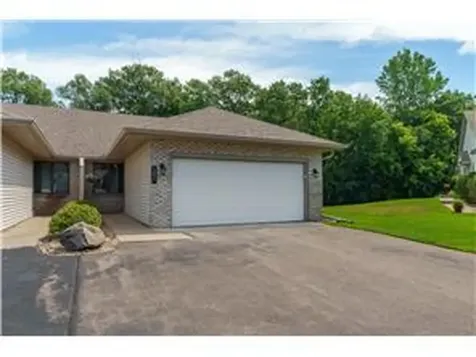 5851 Oxboro Avenue N Stillwater MN 55082