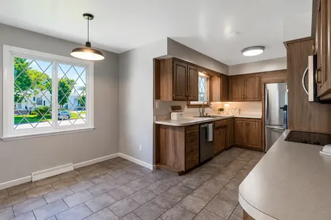 312 9th Avenue SE Waseca MN 56093