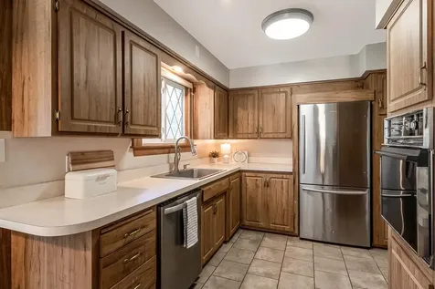 312 9th Avenue SE Waseca MN 56093