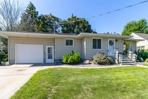 312 9th Avenue SE Waseca MN 56093