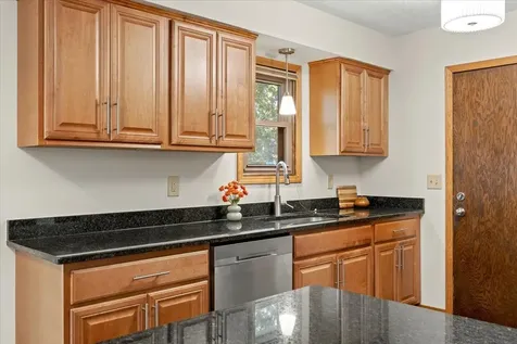 186 Cottonwood Court Stillwater MN 55082