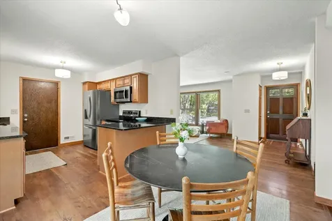 186 Cottonwood Court Stillwater MN 55082