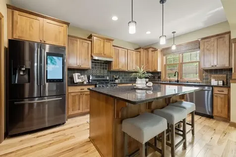 16958 Dynamic Drive Lakeville MN 55044