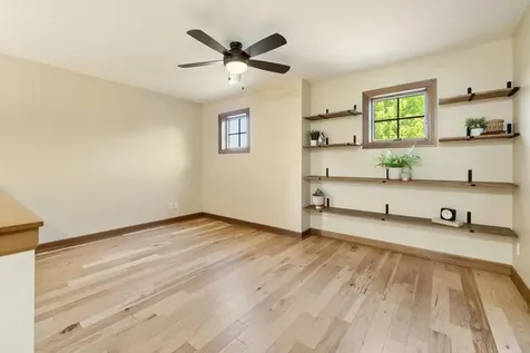 16958 Dynamic Drive Lakeville MN 55044