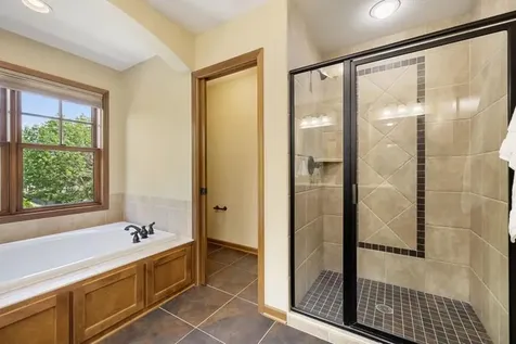 16958 Dynamic Drive Lakeville MN 55044