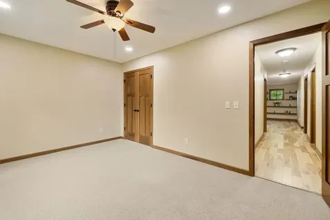 16958 Dynamic Drive Lakeville MN 55044