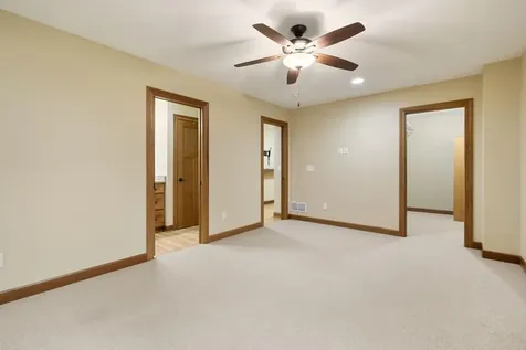 16958 Dynamic Drive Lakeville MN 55044