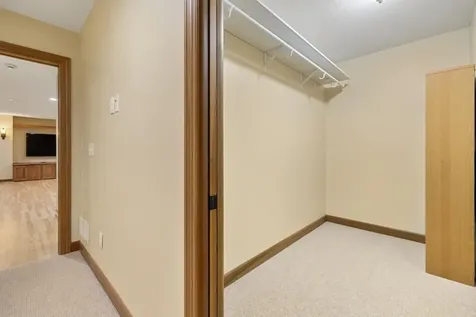 16958 Dynamic Drive Lakeville MN 55044