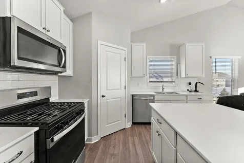 5124 Mustang Circle Woodbury MN 55129
