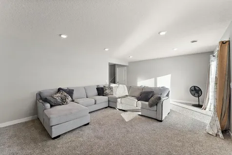 5124 Mustang Circle Woodbury MN 55129