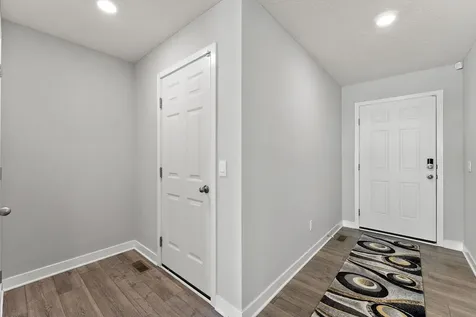 5124 Mustang Circle Woodbury MN 55129