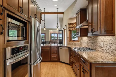 1824 Commerce Boulevard Mound MN 55364
