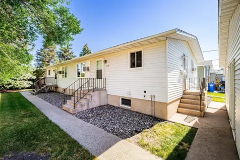 3119-3121 10th Avenue N Fargo ND 58102