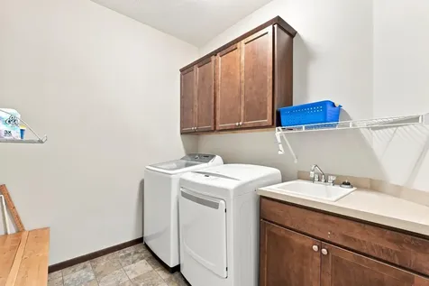965 Aspen Circle Watertown MN 55388