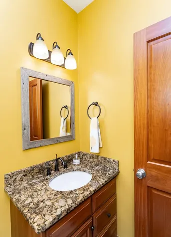 7005 Halifax Lane NW Rochester MN 55901