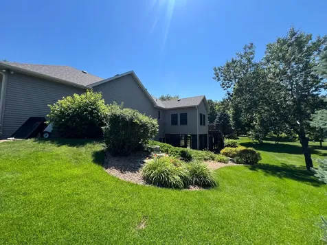 7005 Halifax Lane NW Rochester MN 55901