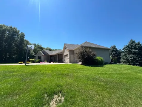 7005 Halifax Lane NW Rochester MN 55901