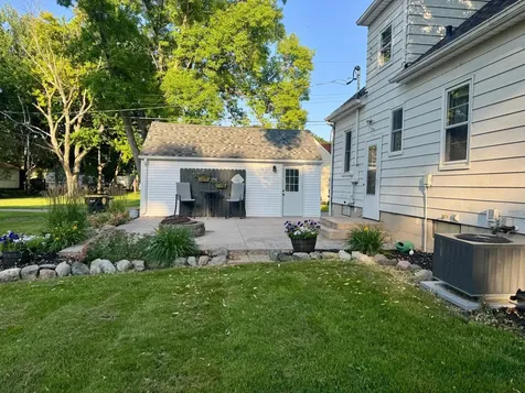 314 Colfax Avenue NW Renville MN 56284