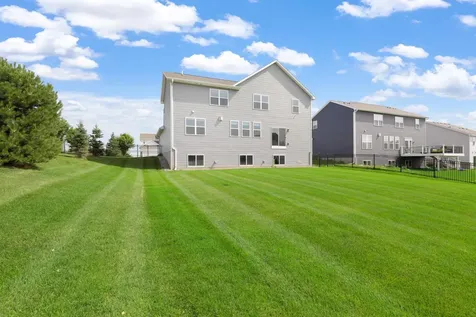 18203 Hideaway Trail Lakeville MN 55044