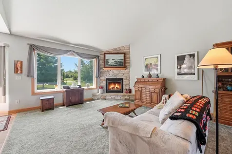 38249 Everton Avenue North Branch MN 55056
