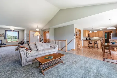38249 Everton Avenue North Branch MN 55056